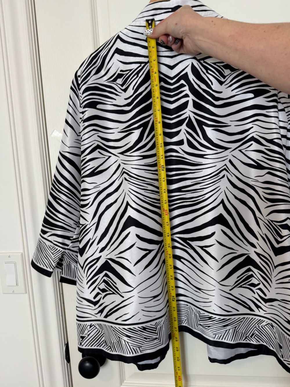 TanJay Women’s Zebra-Print Black & White Open Front Jacket Plus Size 18 NWOT - Picture 12 of 13